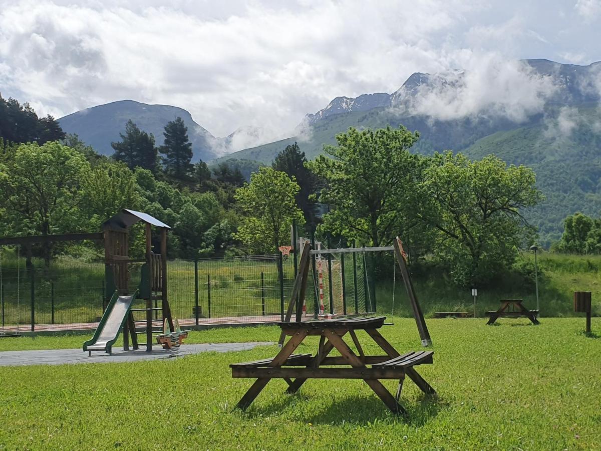 Pena Sabocos II Apartamento Turistico Panticosa Ngoại thất bức ảnh